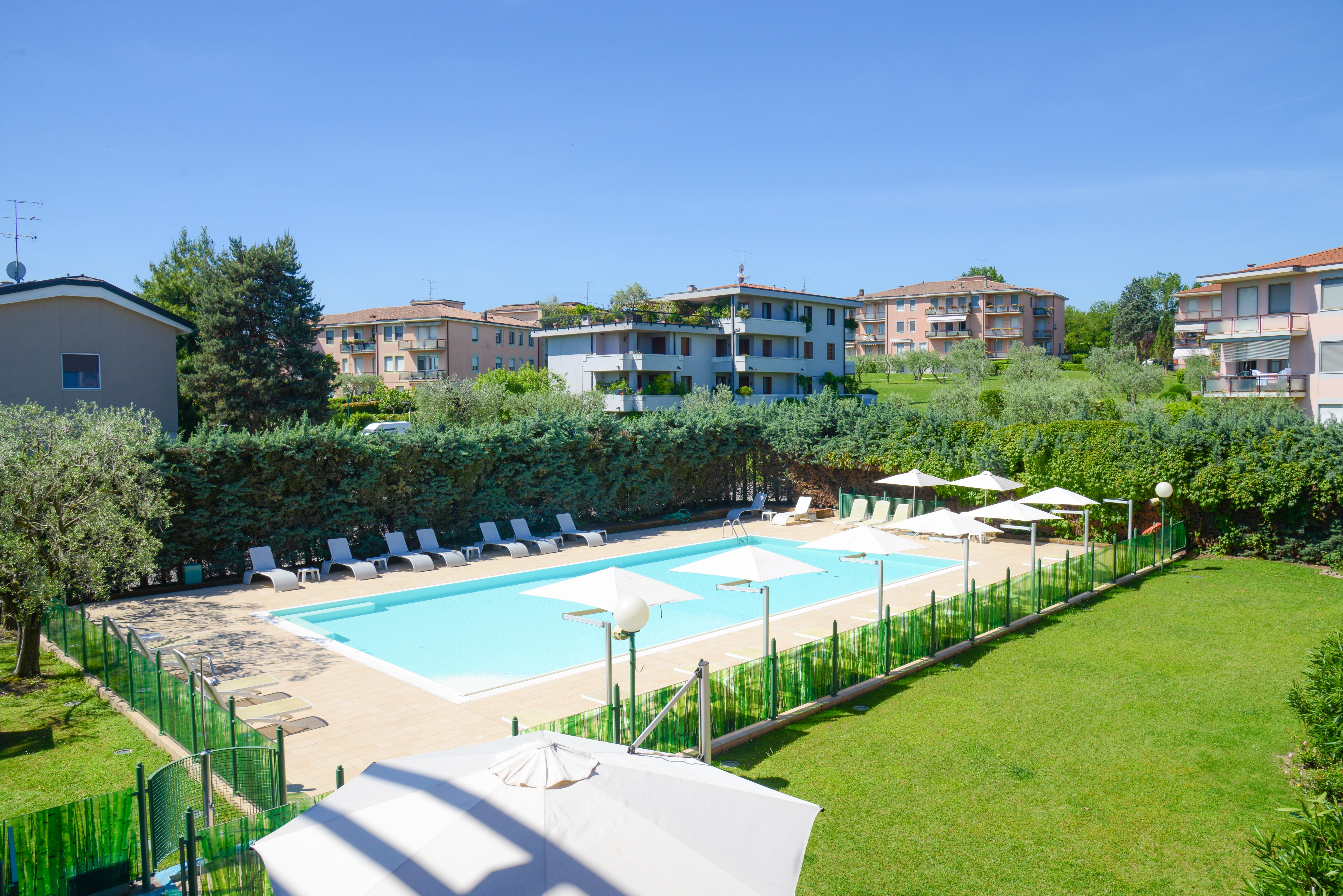 Hotel Oliveto Desenzano del Garda Exterior photo